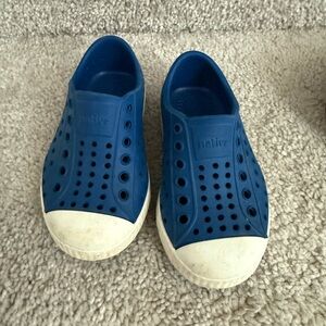 Native Toddler Shoes - size 7c
